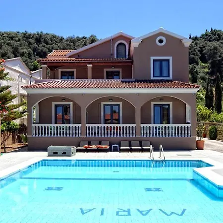Maria's Beach Hotel 3*